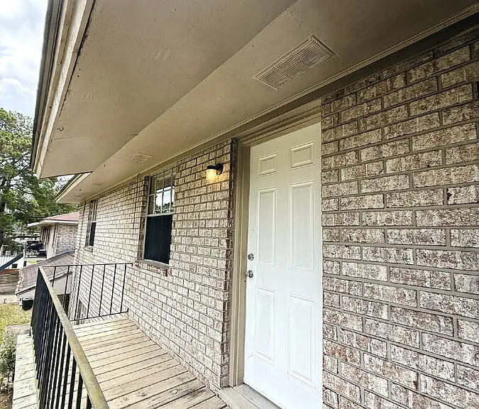101 Woodhouse Ln #D — Photo 12