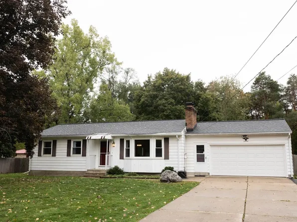 2588 Jacor Pl NE, Belmont, MI 49306