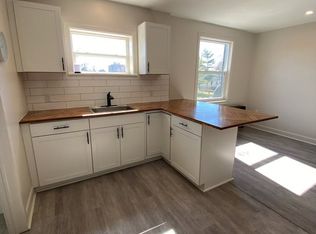 222 Maxwell St #1, Sarnia, ON N7T 5C4