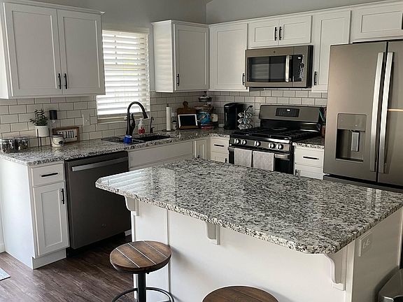 4th image of 905 Sunrise Ct