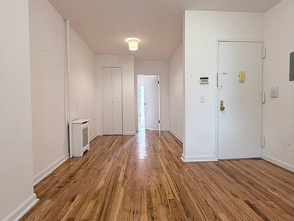 4th image of 1603 2nd Ave APT 3N