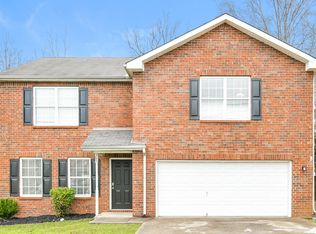 365 Clearlake Dr, La Vergne, TN 37086