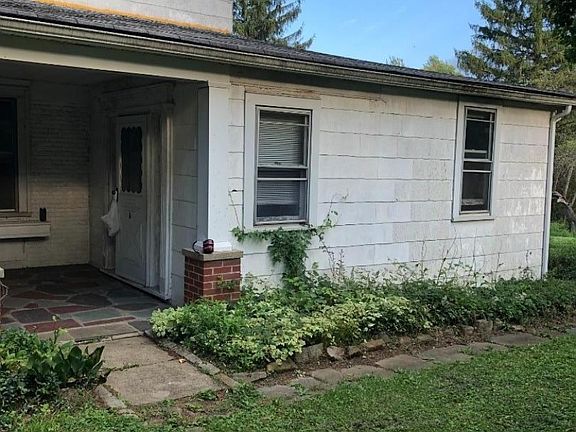 2nd image of 11 Mount Bethel Rd