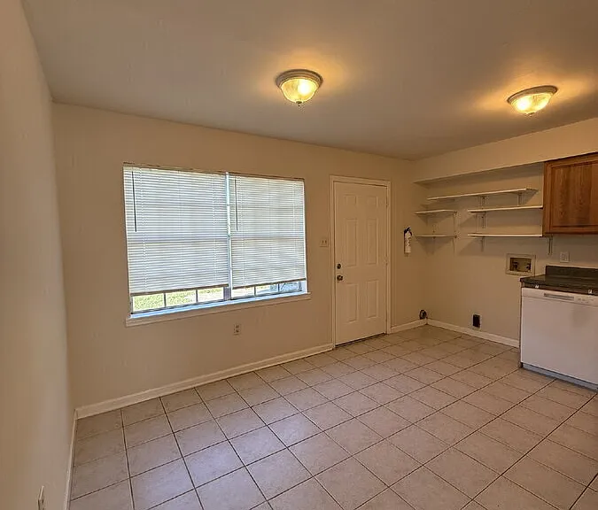 115 Woodhouse Ln #A — Photo 12