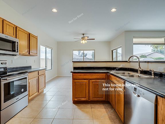 2nd image of 43929 W Juniper Ave