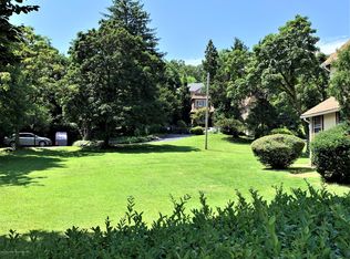 1531 Richmond Rd, Staten Island, NY 10304