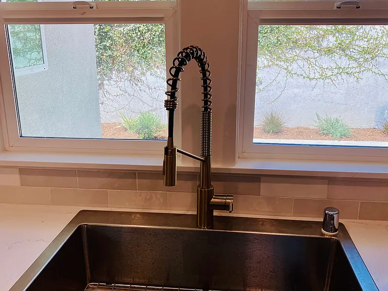673 Mira Mar Ave — Photo 10