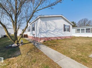 71687 Penny Ct, Romeo, MI 48065