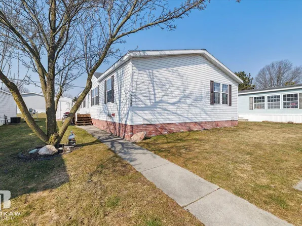 71687 Penny Ct, Romeo, MI 48065