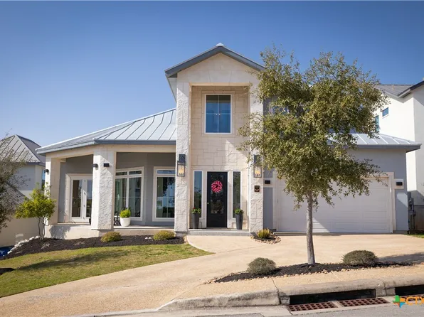 727 Mission Trl, New Braunfels, TX 78130