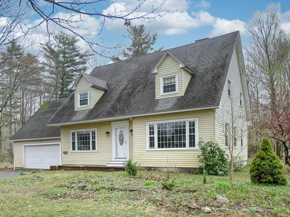 52 Robie Street, Gorham, ME 04038