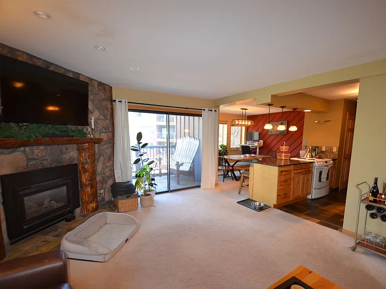 325-4 Oclock Rd #C-201 — Photo 21