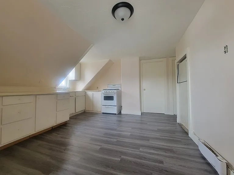 47R E Walnut St #3 — Photo 9