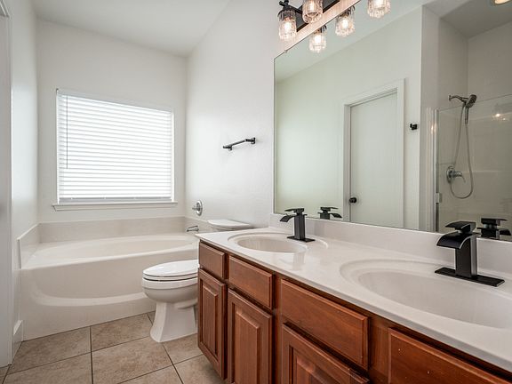 5th image of 1609 Santos Dr