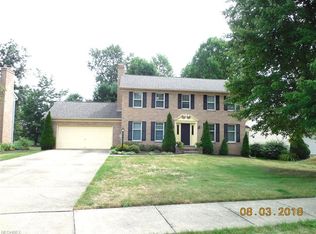 1646 Chatham Ave NE, North Canton, OH 44720