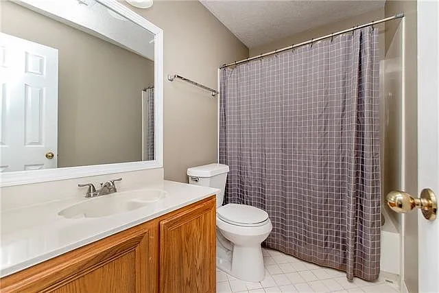 119 Larchwood Dr — Photo 17
