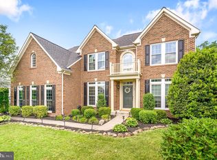 43 Potterfield Dr, Lovettsville, VA 20180