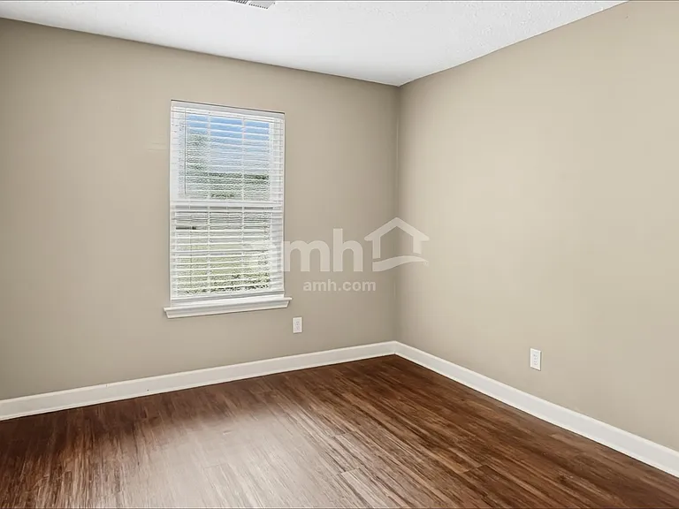 2310 Devonshire Dr — Photo 12