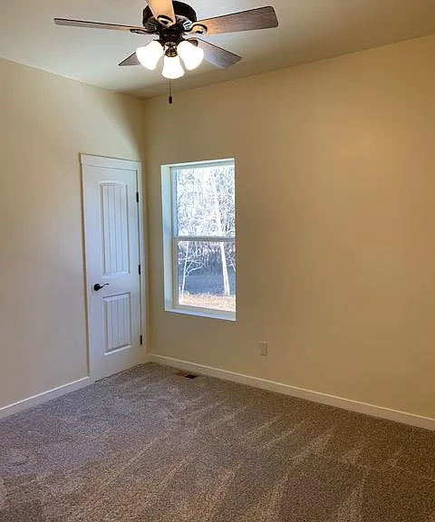 151 Masters Cir — Photo 14