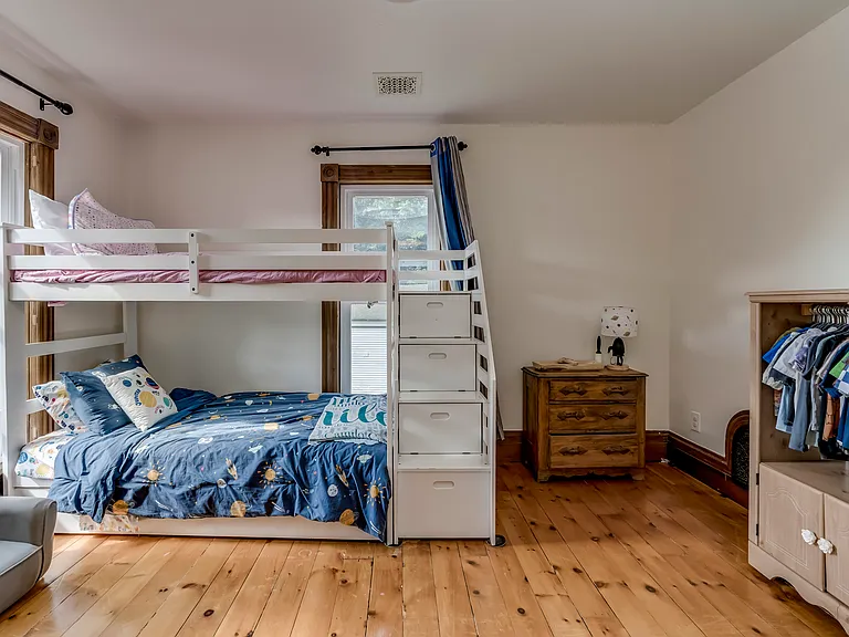 208 S Broad St — Photo 16