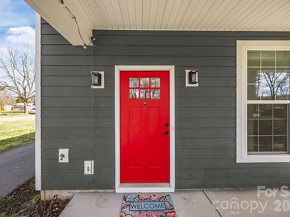 5th image of 12940 Church St S