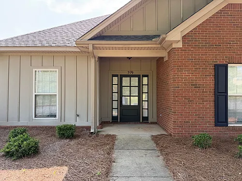 1630 Academy Dr Photo 1 1630 Academy Dr Photo 1