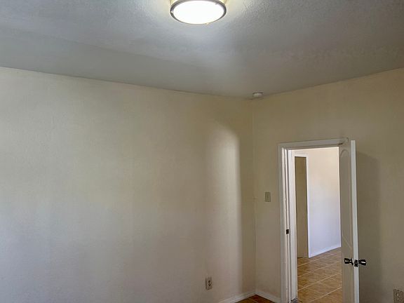 3rd image of 3219 E Missouri Ave #2