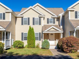 15 Woods Ln #15, Lancaster, MA 01523