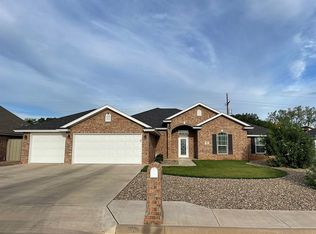 520 Providence Cir, Clovis, NM 88101