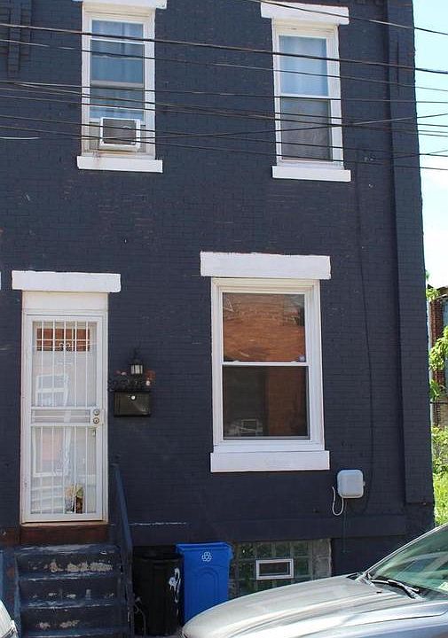 1st image of 2546 W Seltzer St