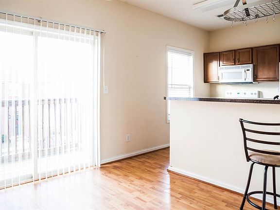 3rd image of 1156 Appian Crossing Way APT 207