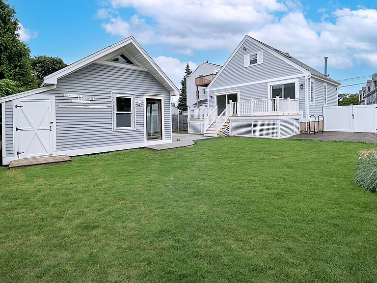 316 Reef Rd — Photo 7