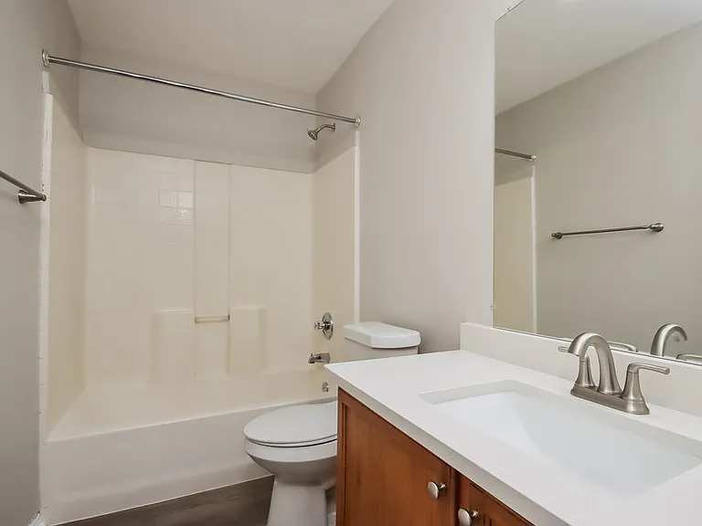 1089 Shadow Glenn Dr — Photo 16
