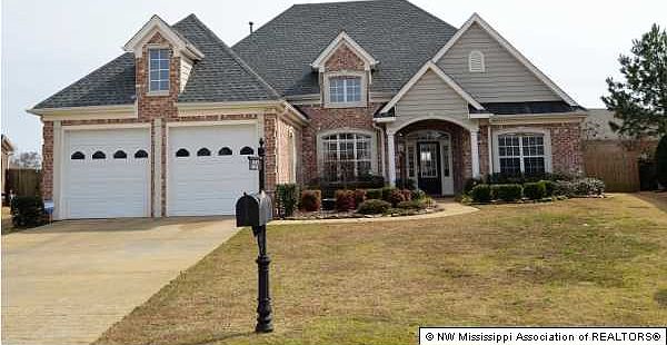 1st image of 3227 Roseleigh Dr