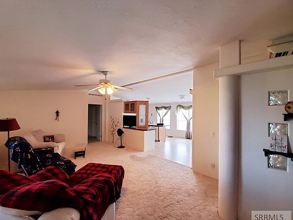 3rd image of 2201 Bristlecone Ln