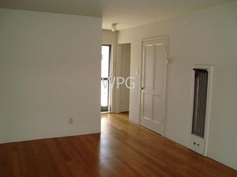 2nd image of 786 Live Oak Ave