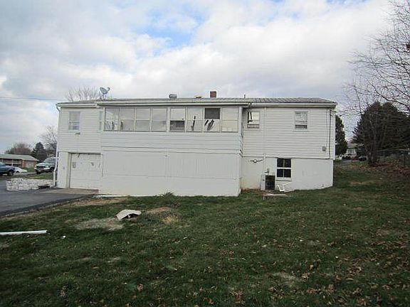 2nd image of 114 Catawba Pl