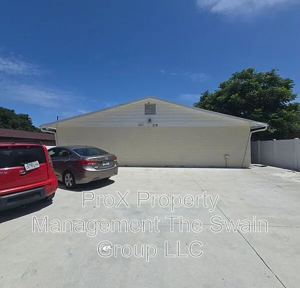 218 Florida Ave #8 — Photo 5