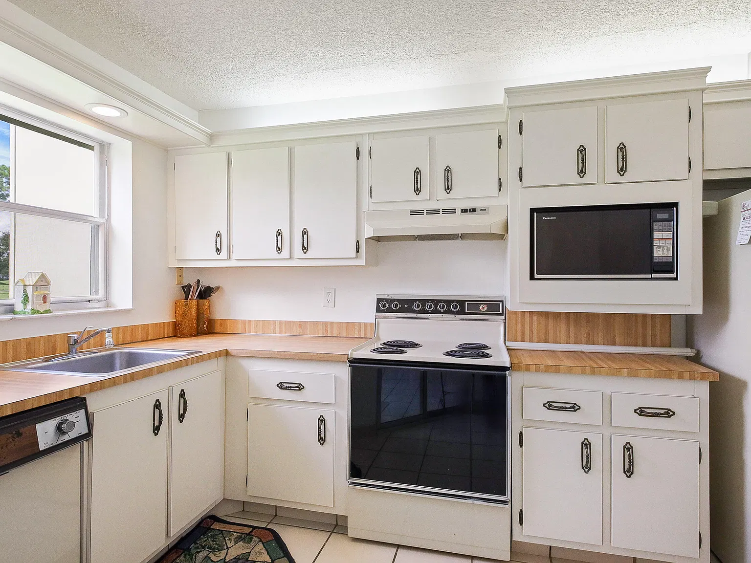 2 bed, 2.0 bath, 1103 sqft, $1,750 — Photo 4
