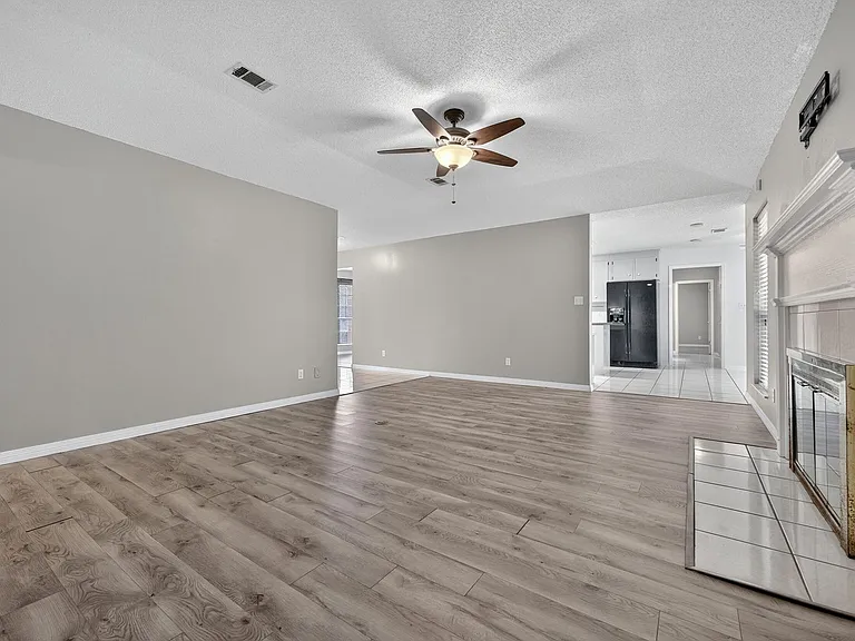 3 Neptune Dr — Photo 9