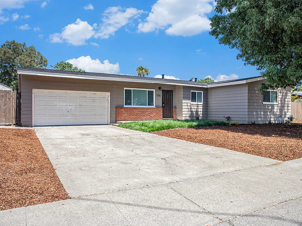 1731 Gelbke Ln