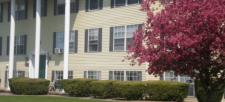 114 Manor Vlg #114 — Photo 3