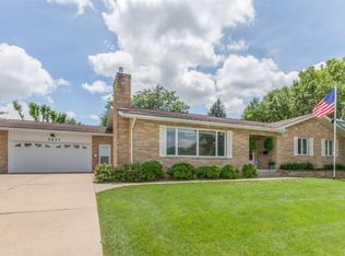 3631 1st Ave SW, Cedar Rapids, IA 52405