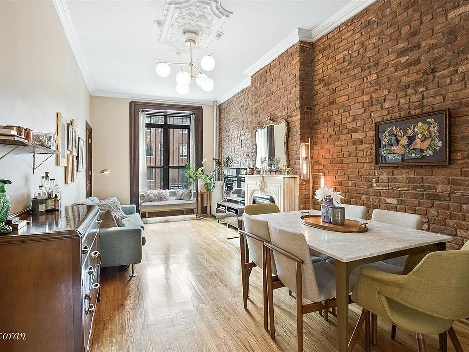 1st image of 370A Grand Ave APT 1