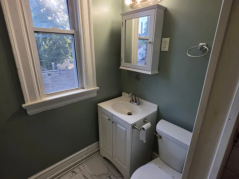 608 E Monroe St #2 — Photo 19