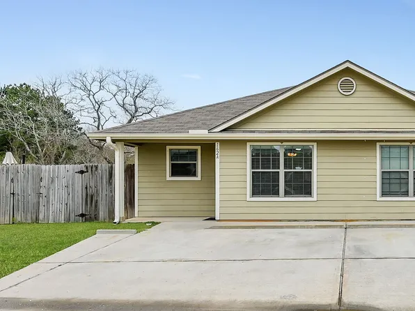 167 S Bend Ct, Willis, TX 77378
