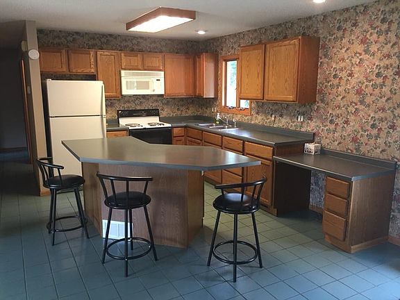 Ktchn Islnd w/new bar stools