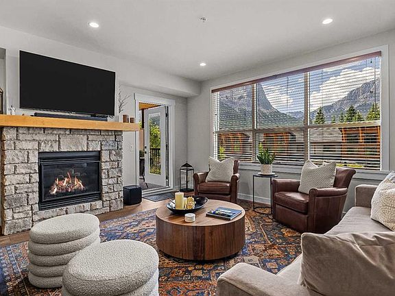 4th image of 1105 NW Spring Creek Dr #206