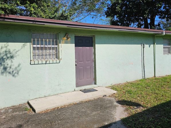 2267 NW 102nd St