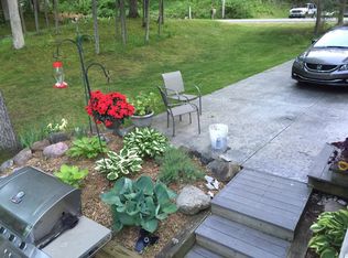 201 W Shore Dr, Jerome, MI